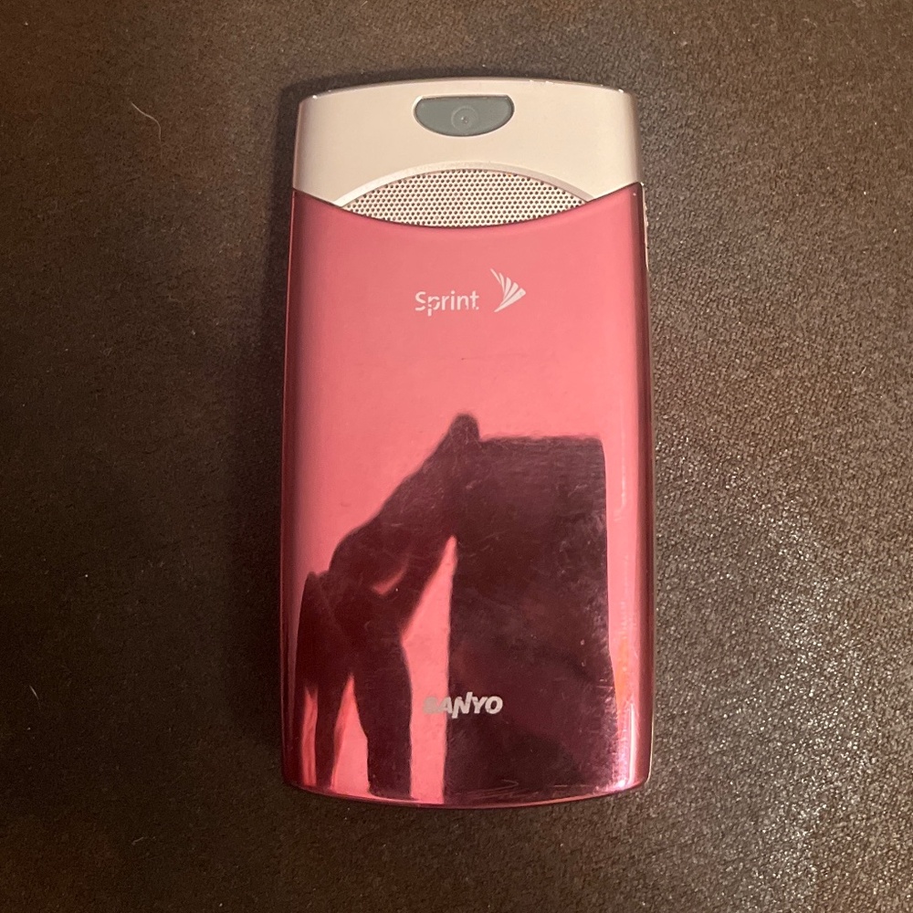 Sanyo Katana LX Flip Phone